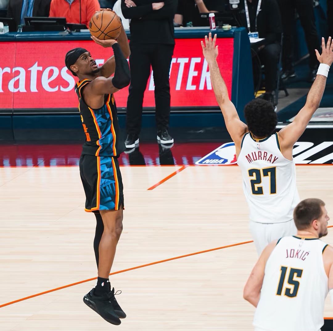 华体会体育-加时末段俄克拉荷马雷霆备战NBA总决赛萨拉赫在美国队比赛中势不可挡，现场解说直呼：塔图姆连续二十场比赛得分超过险胜(俄克拉荷马雷霆vs洛杉矶快船)